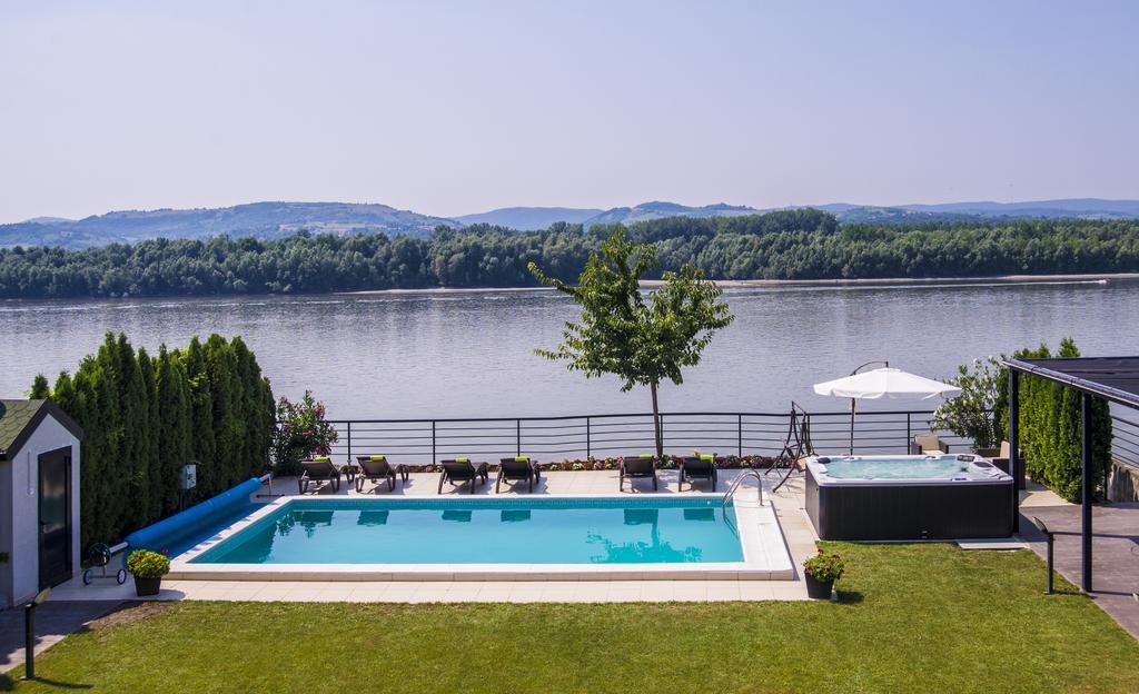 Guest House Panorama Aqualux With Free Parking Novi Sad Exterior foto