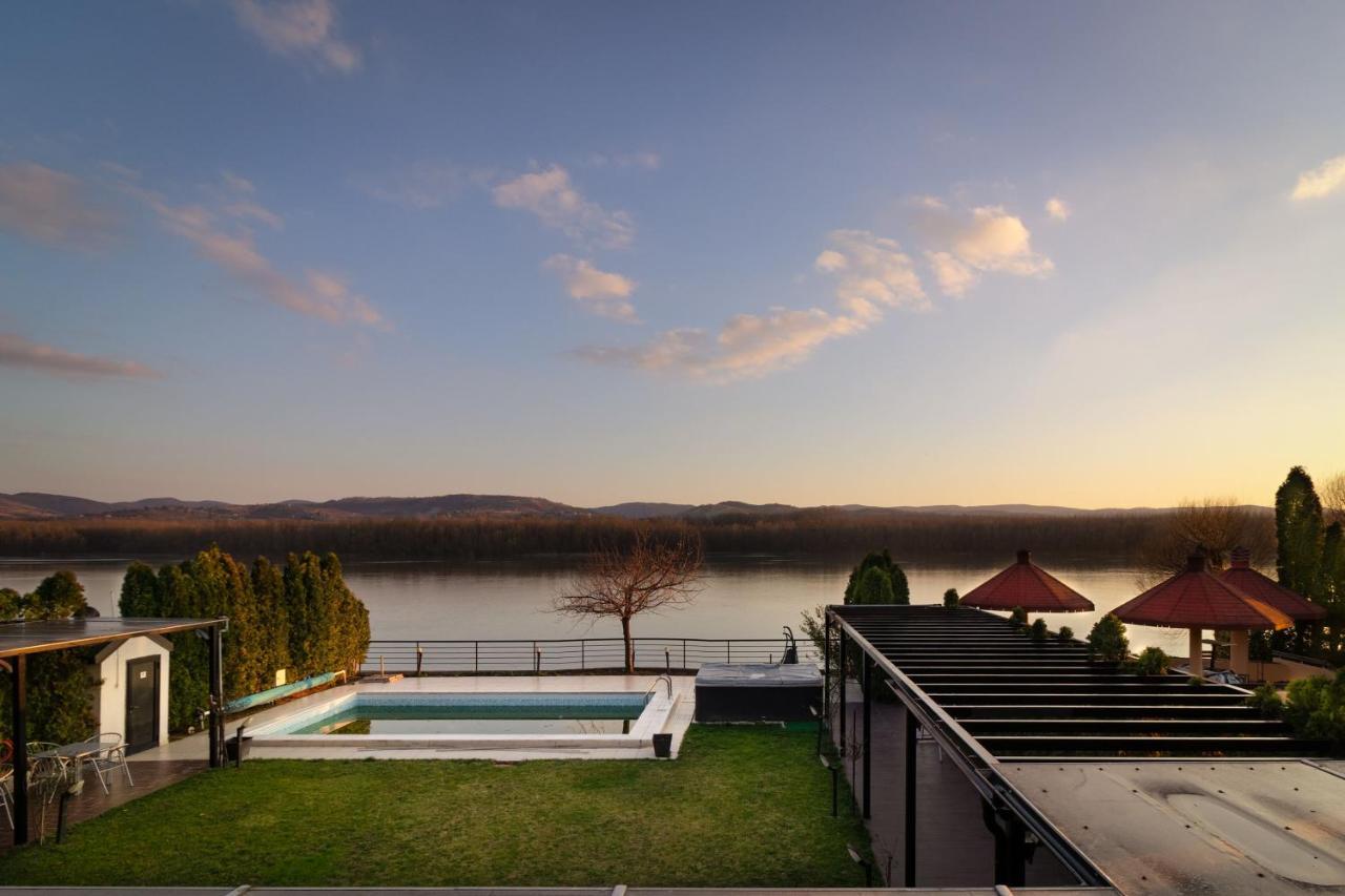 Guest House Panorama Aqualux With Free Parking Novi Sad Exterior foto