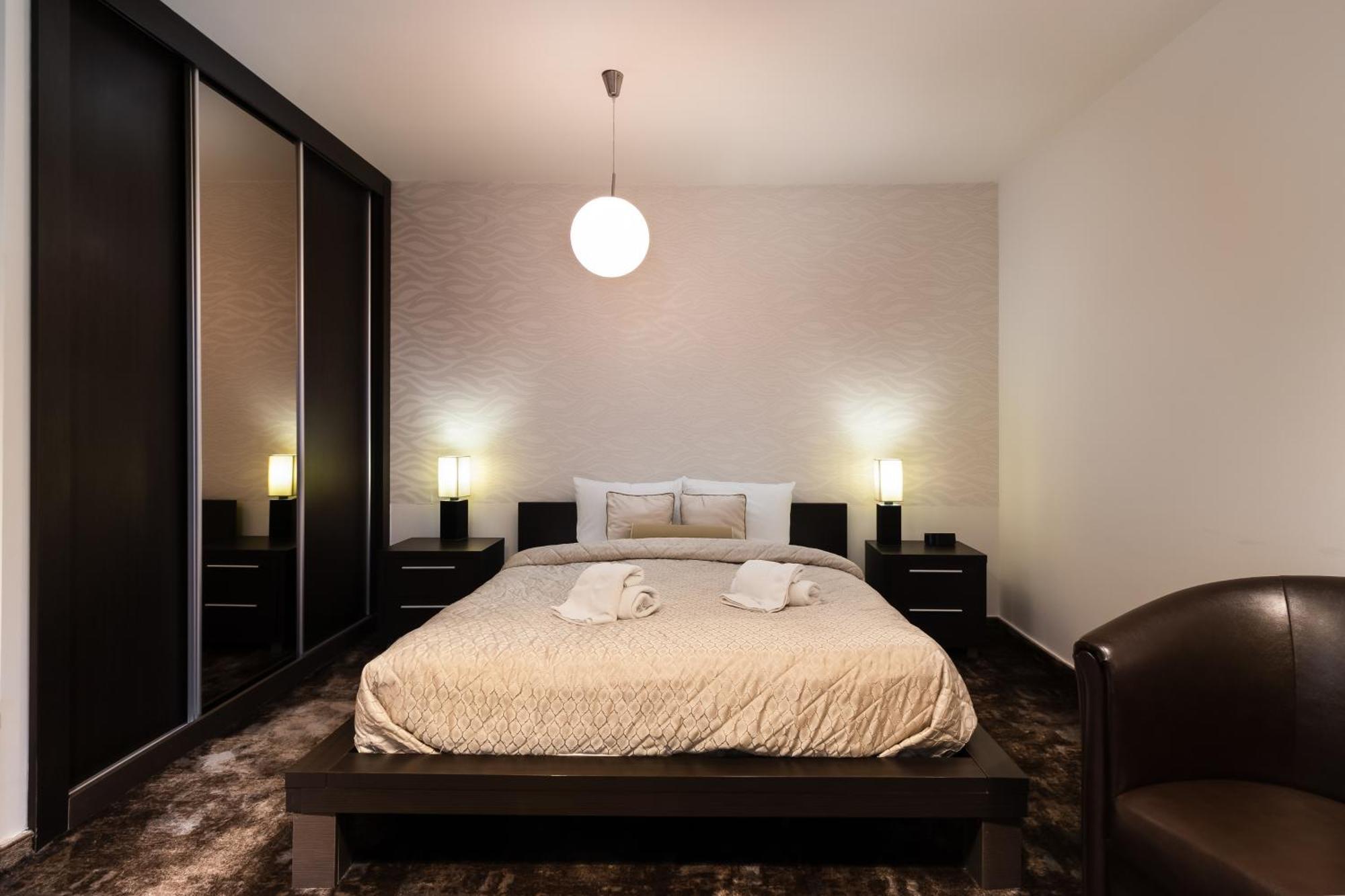Guest House Panorama Aqualux With Free Parking Novi Sad Quarto foto
