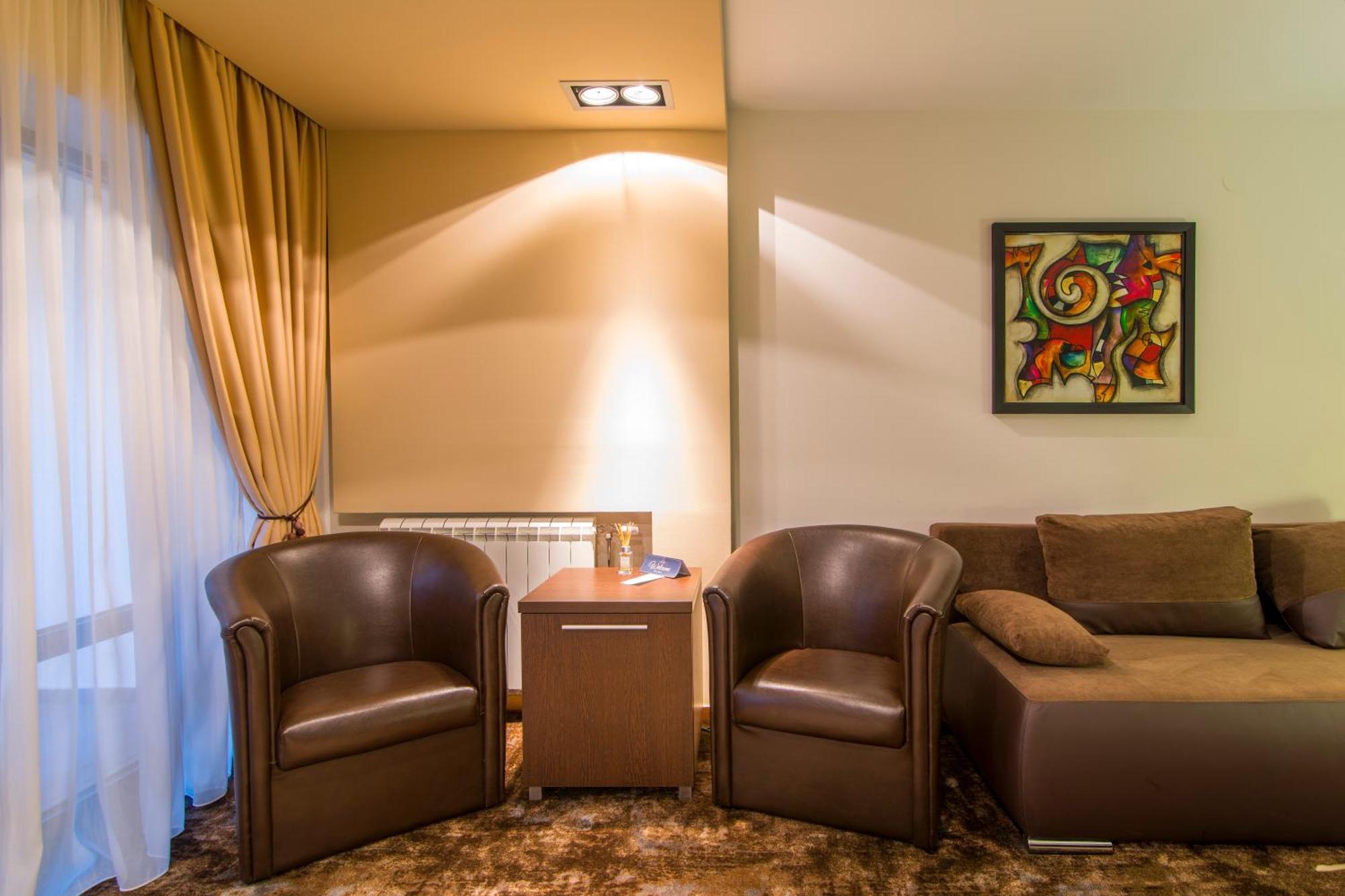 Guest House Panorama Aqualux With Free Parking Novi Sad Quarto foto