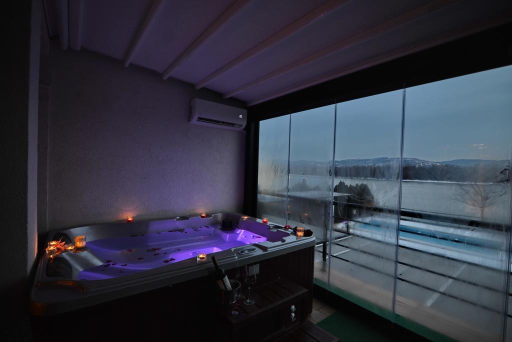 Guest House Panorama Aqualux With Free Parking Novi Sad Exterior foto